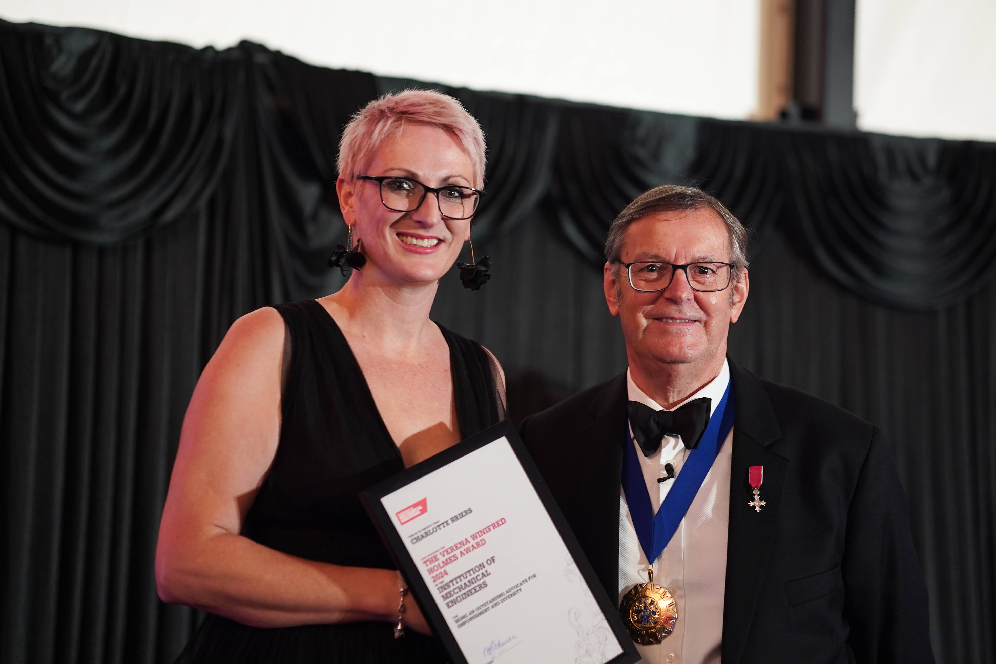 Alstom engineer recognised with national leadership award