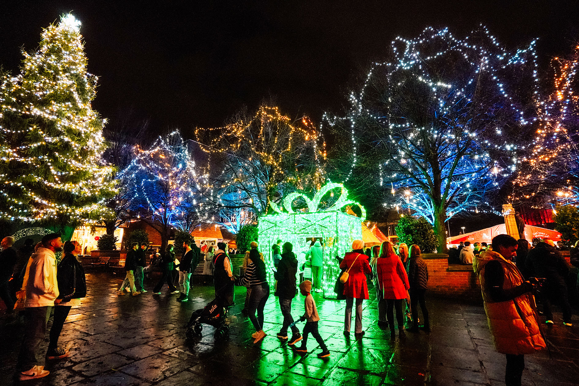 City comes alive as Festive Derby gets into full swing